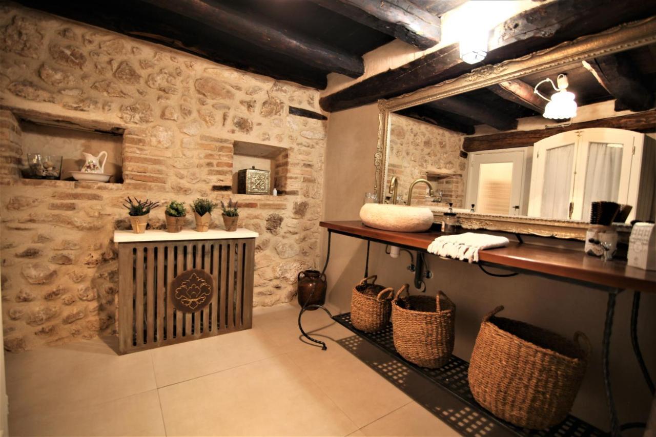 הוילה Montejo de la Vega de la Serrezuela Wabisabi Townhouse מראה חיצוני תמונה