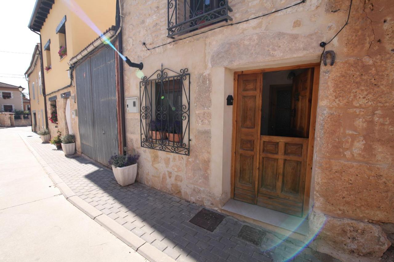 הוילה Montejo de la Vega de la Serrezuela Wabisabi Townhouse מראה חיצוני תמונה